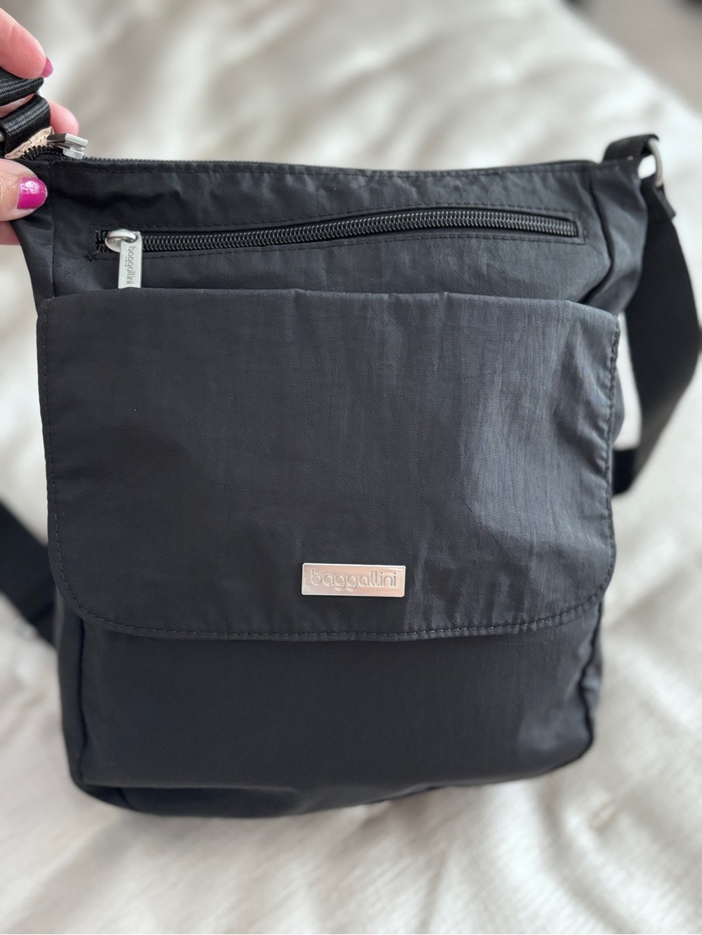 Baggallini Pocket Town Crossbody Bag Lightweight Water-Resistant Adjustable BLK - Picture 5 of 9